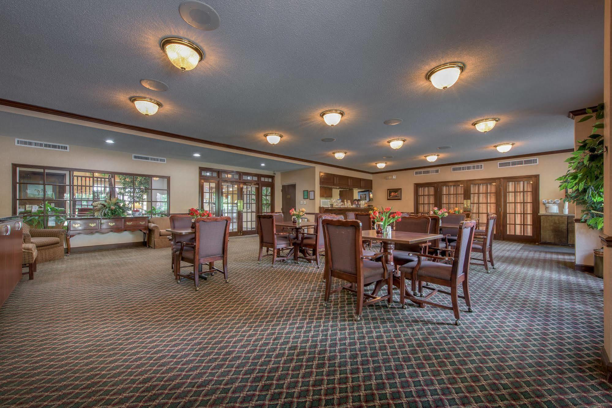 Red Roof Inn & Suites Albany, Ga Ngoại thất bức ảnh