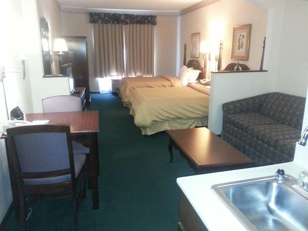 Red Roof Inn & Suites Albany, Ga Ngoại thất bức ảnh